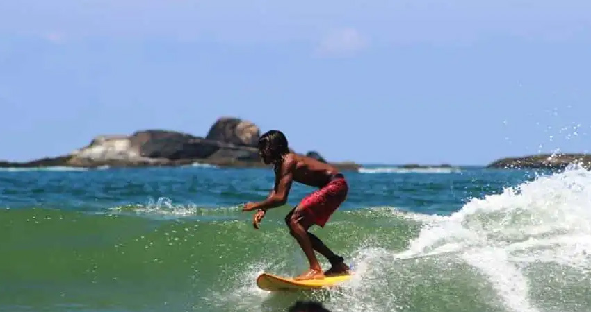 gotravelfix_images_beach_lovers